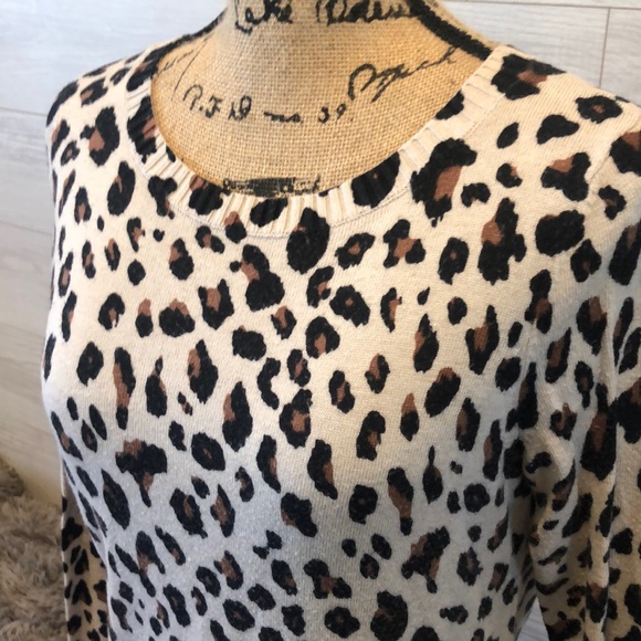 Leopard Top - Picture 4 of 4